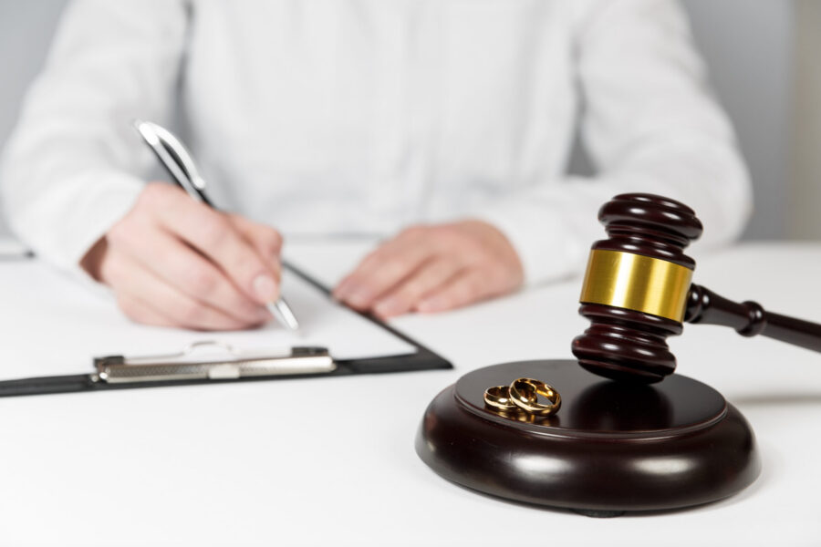 Why So Many People File For Divorce In January—What New York Couples Should Know About Timing